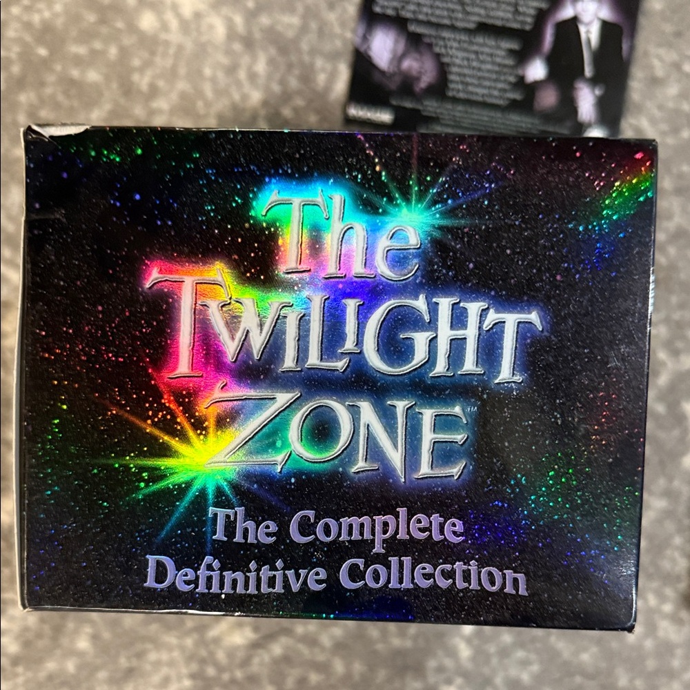 The Twilight Zone Complete Definitive Collection 28-DVD Set - Picture 3 of 3